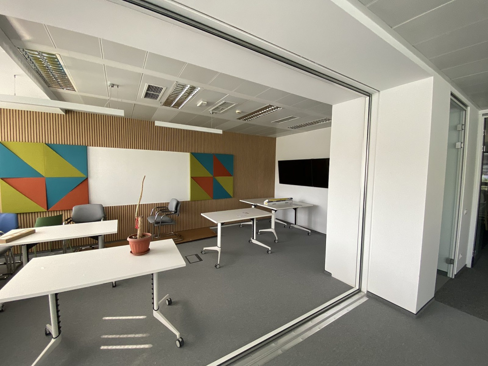 Дизайнерские акустические панели в переговорных комнатах