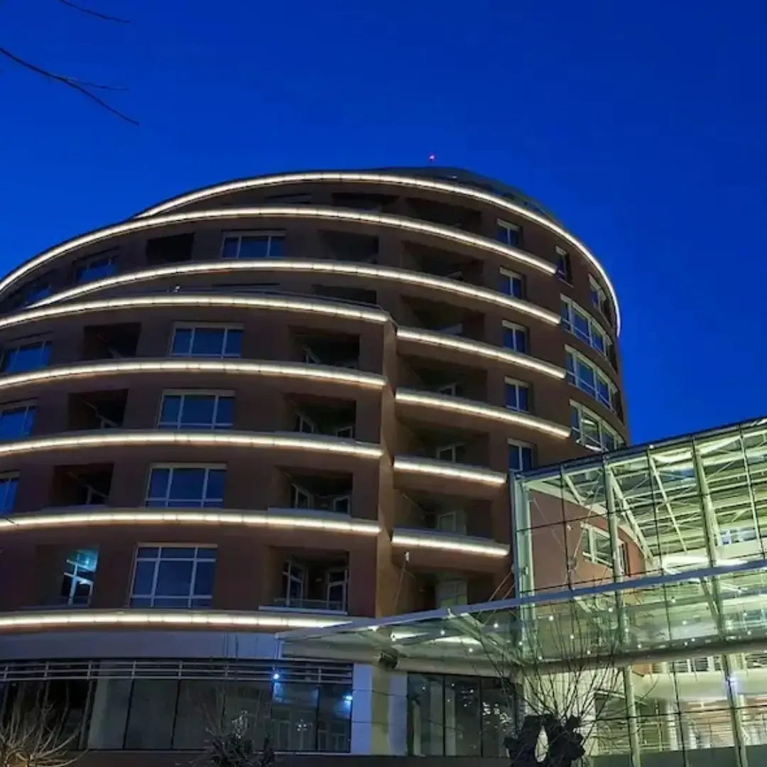 Акустическая обработка в San Stefano Plaza