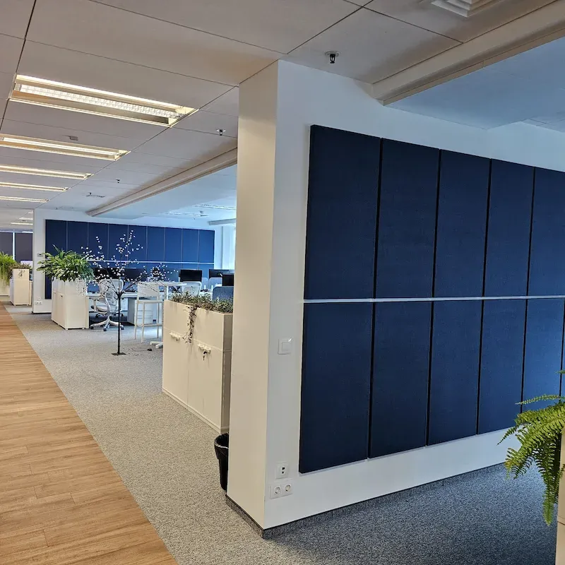 Акустическая обработка офисов Amadeus в здании Vertigo