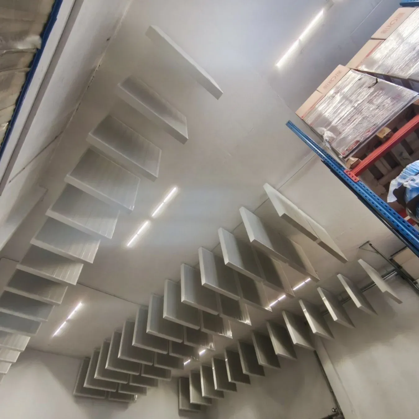 Акустическая обработка промышленного цеха для компании Excellpack.